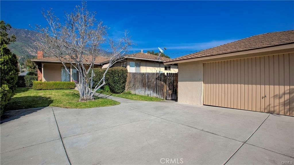 Property Photo:  460 W Northridge Avenue  CA 91741 