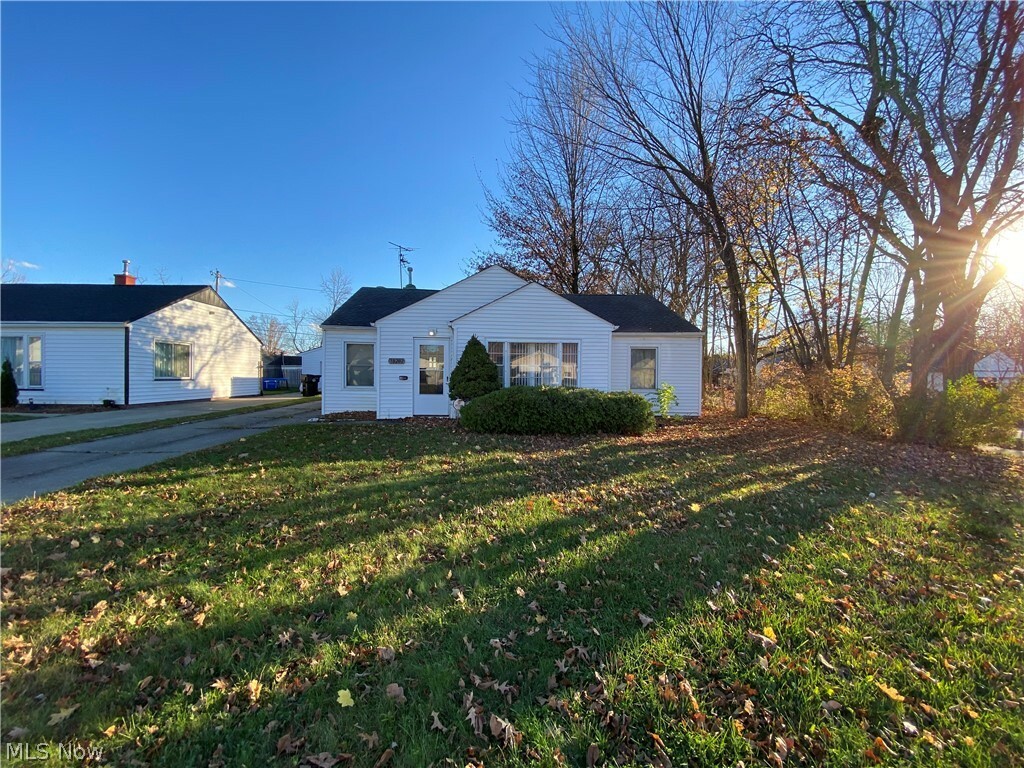 Property Photo: 18202 Invermere Avenue OH 44128