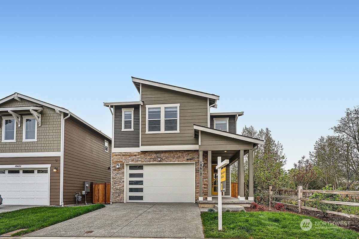 Property Photo:  10617 SE 272nd Place 6  WA 98030 