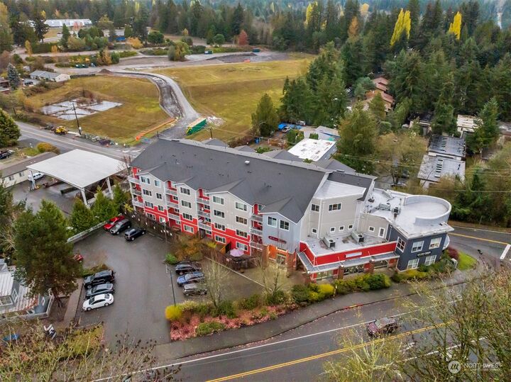 Property Photo:  19500 Ballinger Way NE 206  WA 98155 