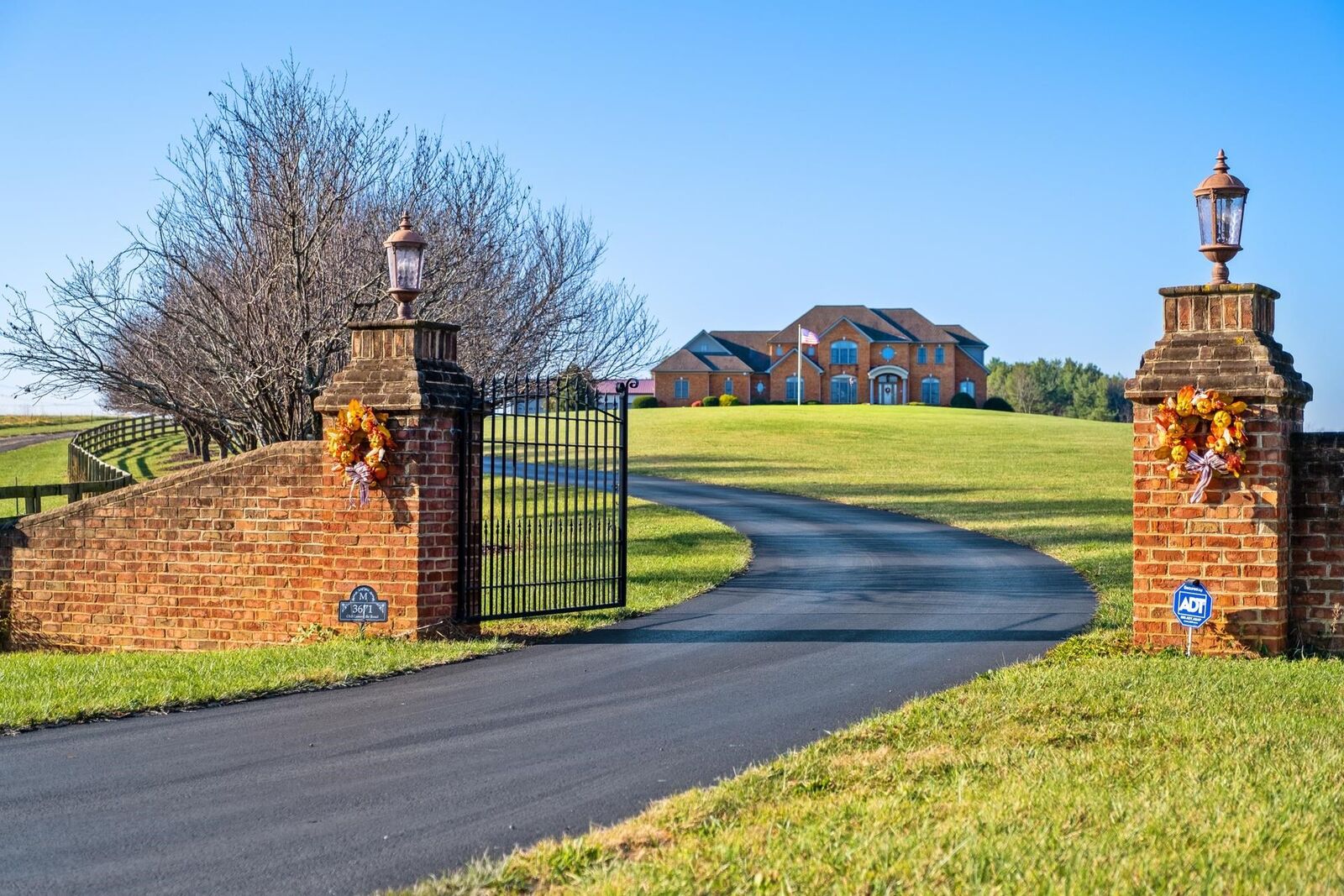 Home for sale in Staunton 3671 Old Greenville Rd, Staunton, VA 24401