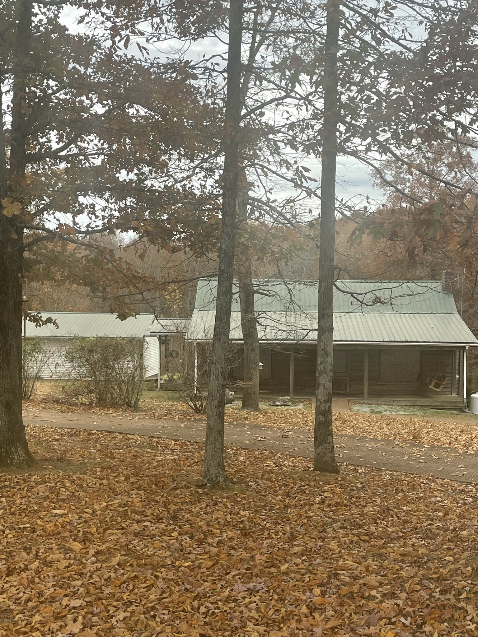 Property Photo:  608 Glenn Springs Rd E  TN 38464 