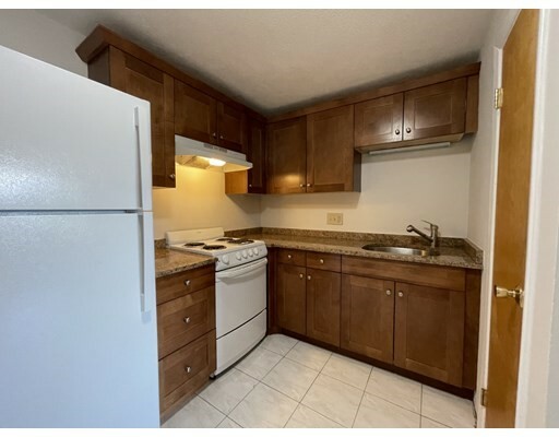 Property Photo: 580 Salem Street 9 MA 01880