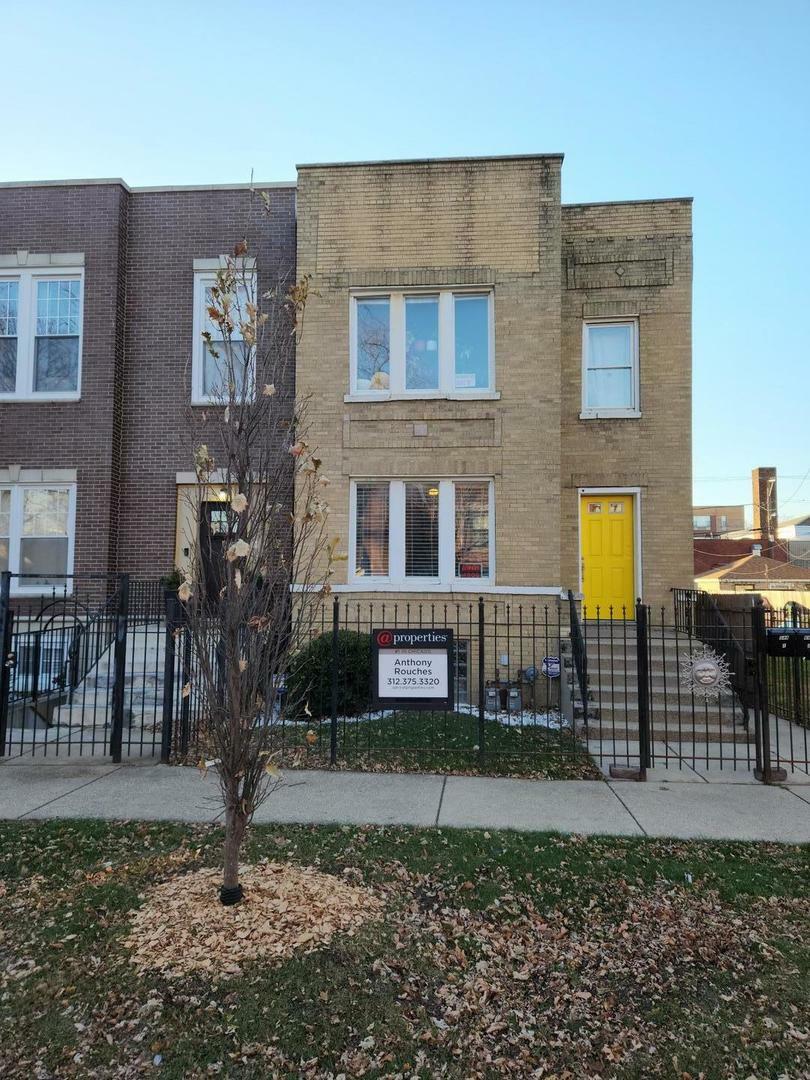 Property Photo: 644 N Troy Street IL 60612