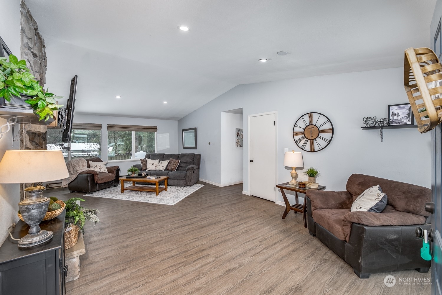 Property Photo: 2520 73rd Street SE WA 98203