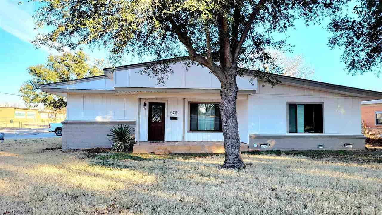 Property Photo:  4701 Nursery Street  TX 76302-999 