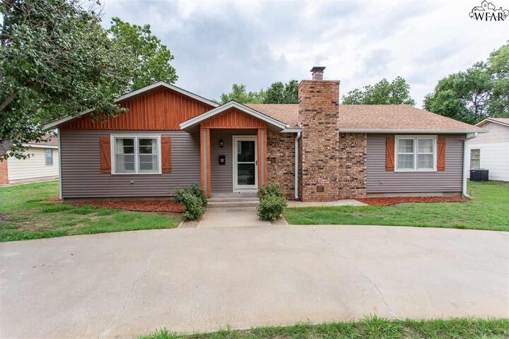 504 Meadow Drive  Burkburnett TX 76354 photo