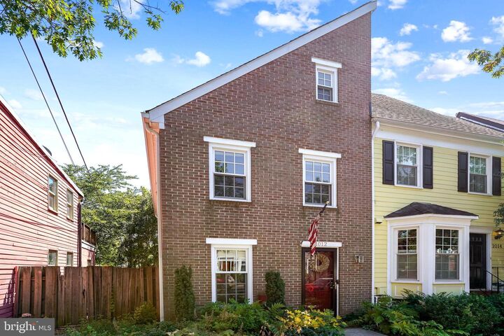 1012 Oronoco Street  Alexandria VA 22314 photo