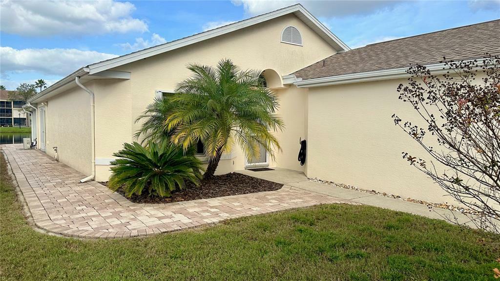 Property Photo: 4425 Whitton Way FL 34653