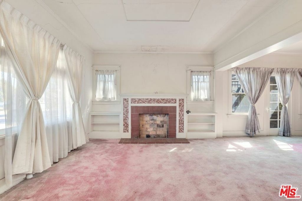 Property Photo: 1800 W 42nd Street CA 90062
