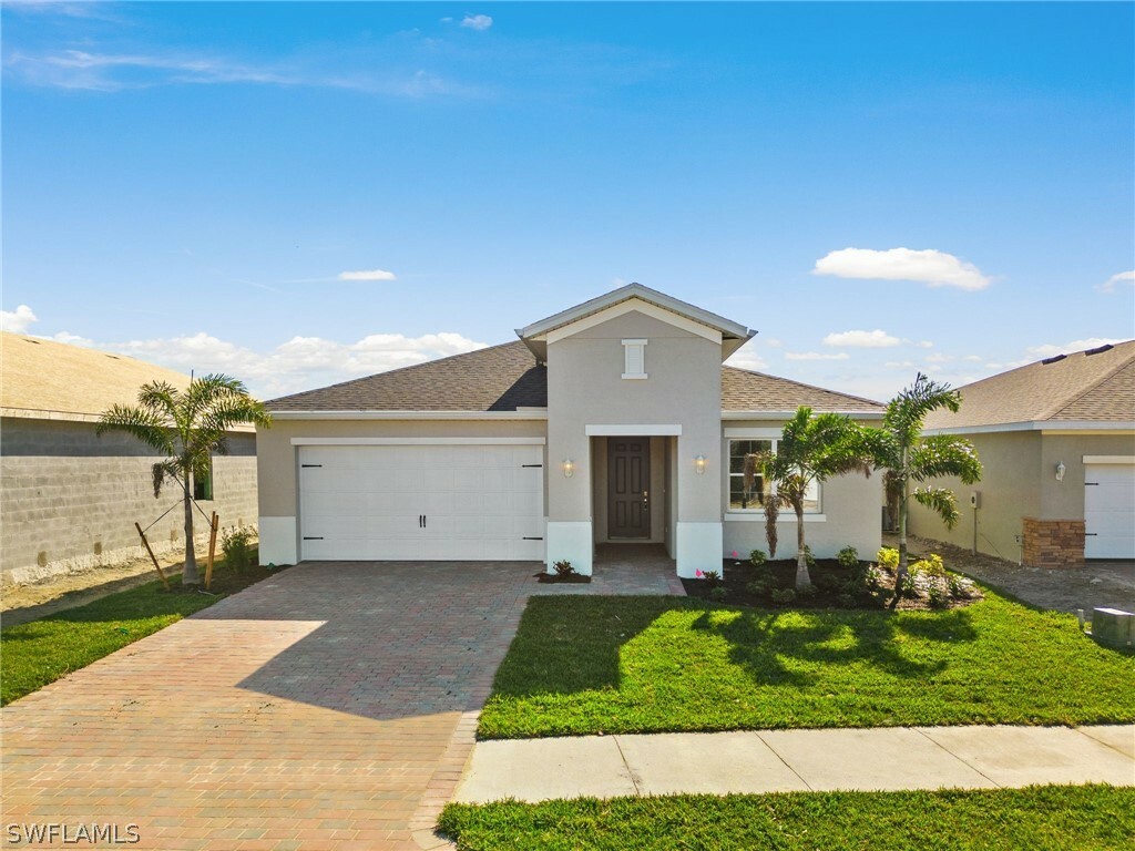 Property Photo: 272 Spring Hill Lake Loop FL 33993