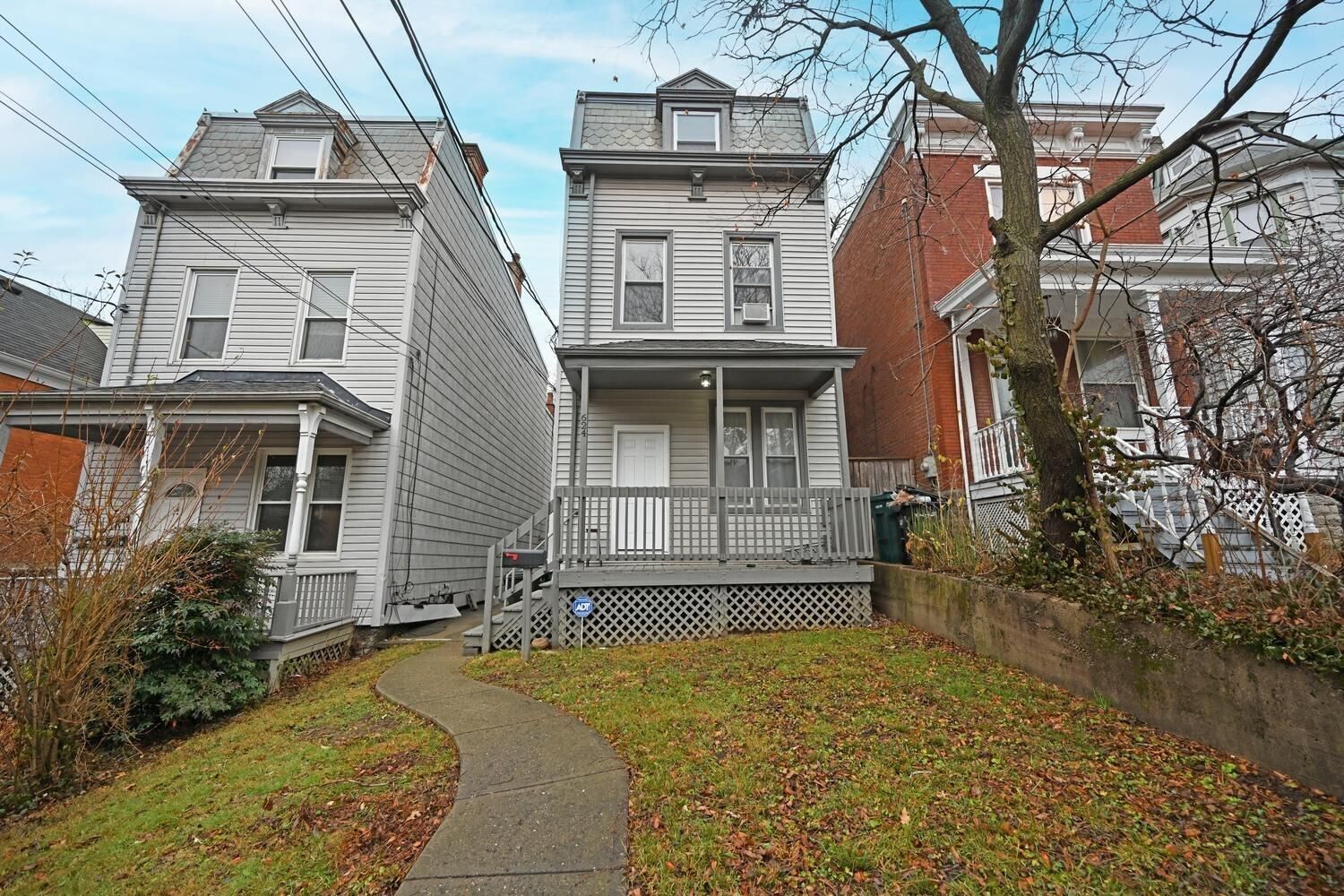 Property Photo: 624 Riddle Rd OH 45220