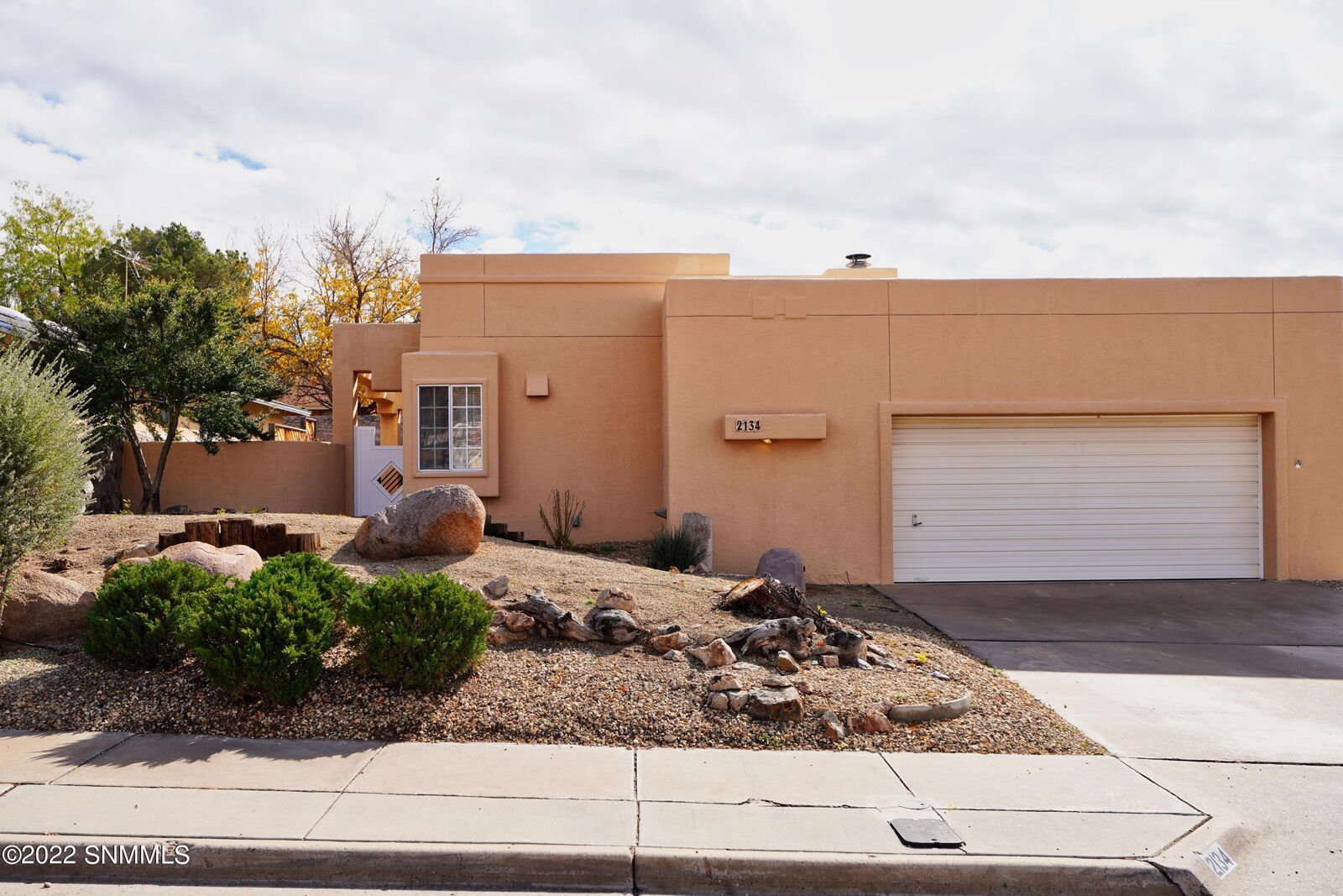 Property Photo:  2134 Laredo Avenue  NM 88011 