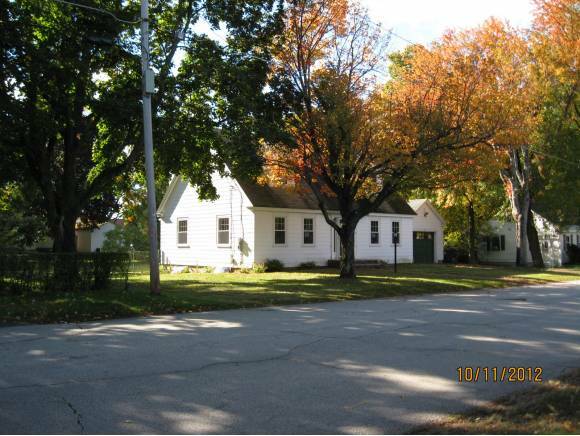Property Photo: 38 Cushing Ave NH 03064
