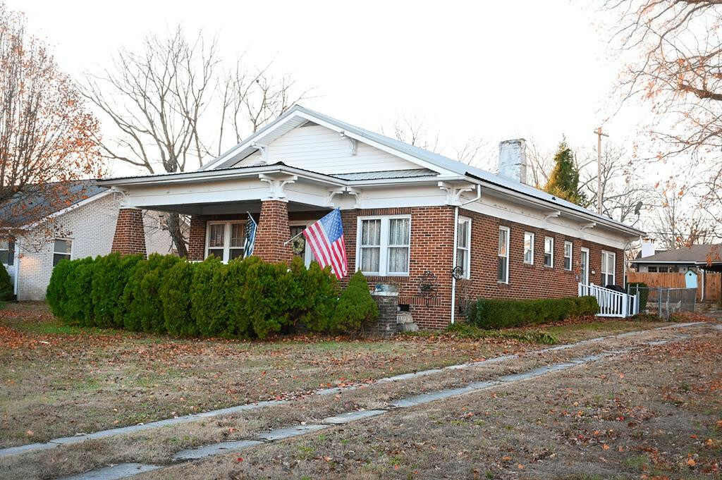 Property Photo:  1322 Tennessee Avenue  TN 37331 