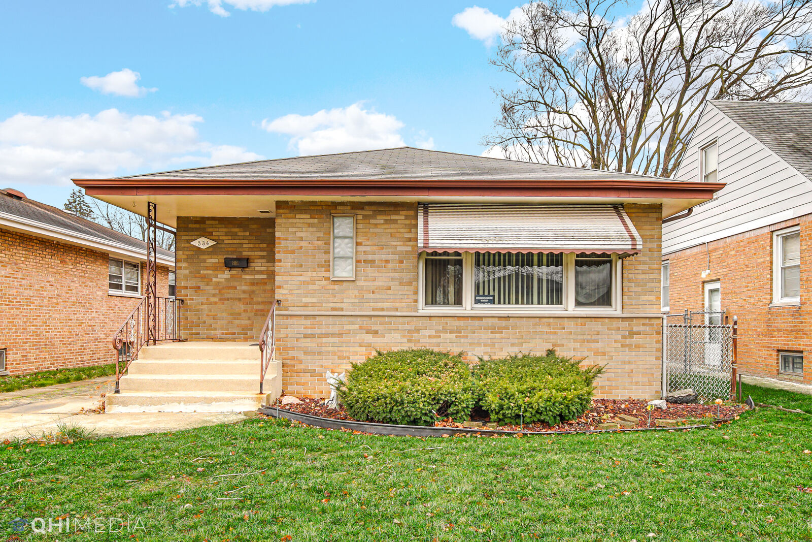 Property Photo:  334 Paxton Avenue  IL 60409 