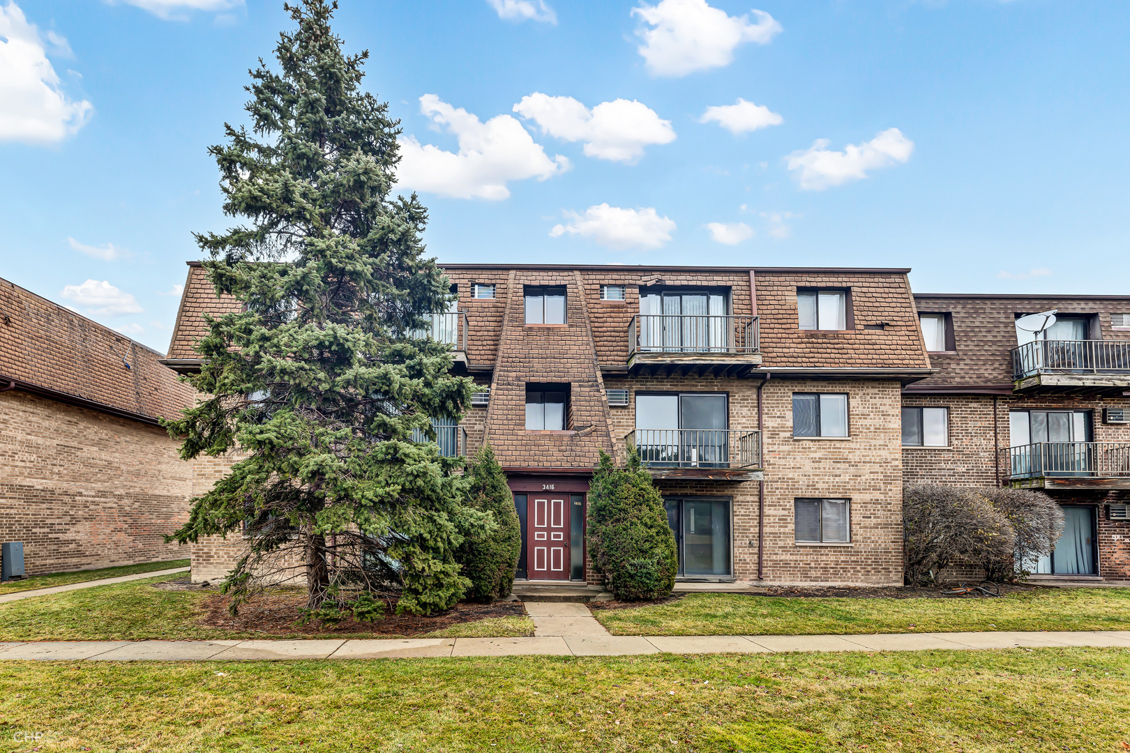 Property Photo: 3416 Salem Walk Bg IL 60062