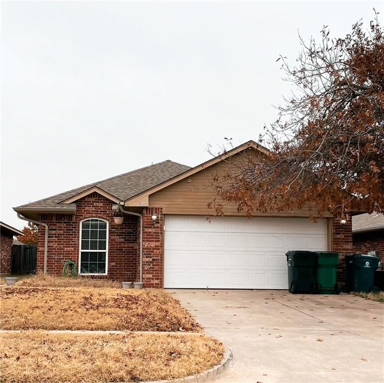 Property Photo: 508 Cherokee Gate Drive OK 73099