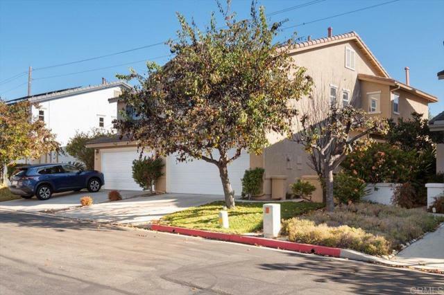 Property Photo: 460 Dakota Way CA 92056