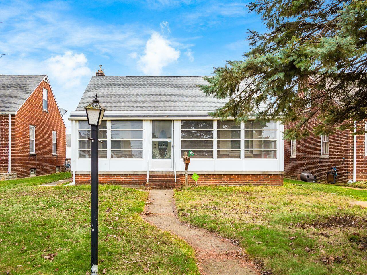 Property Photo: 660 Butler Avenue OH 43223