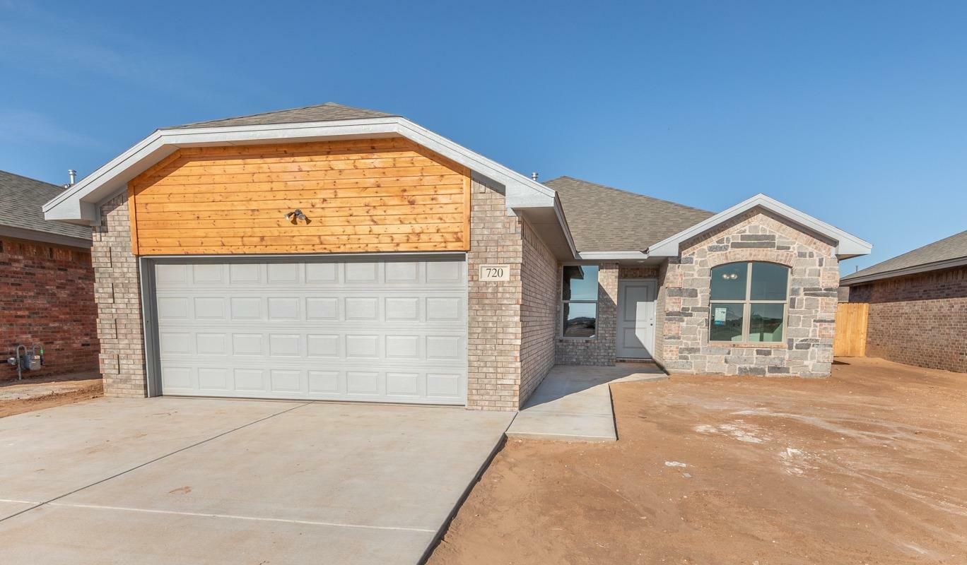 Property Photo:  720 E 18th  TX 79382 