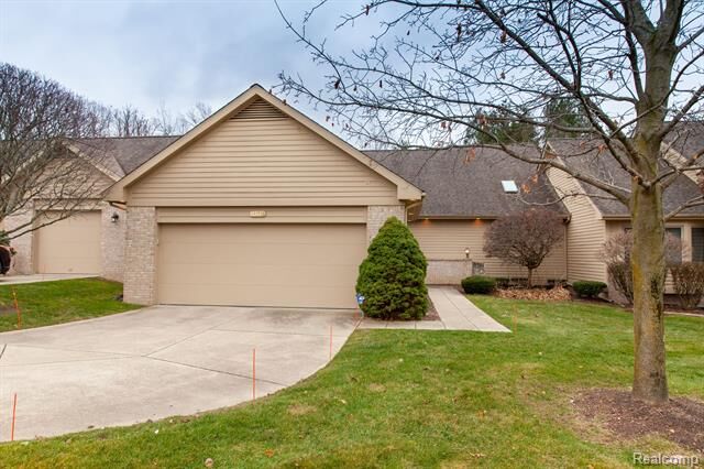 Property Photo: 8108 Hawkcrest Drive MI 48439