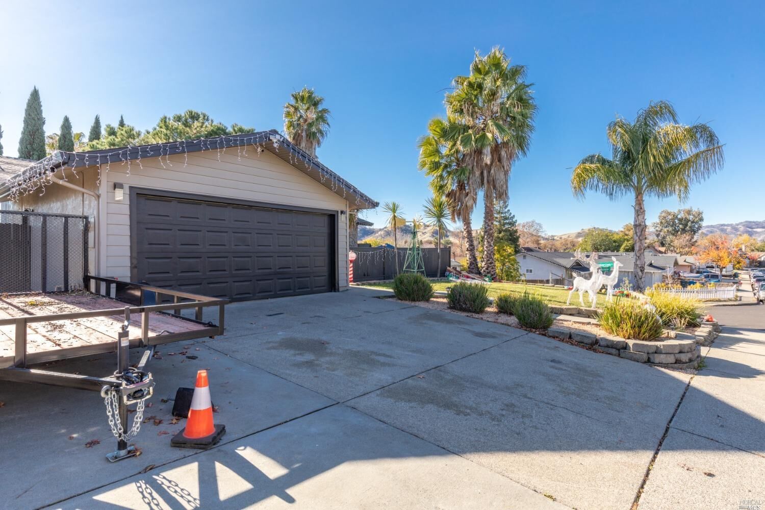 Property Photo:  500 Burlington Drive  CA 95687 
