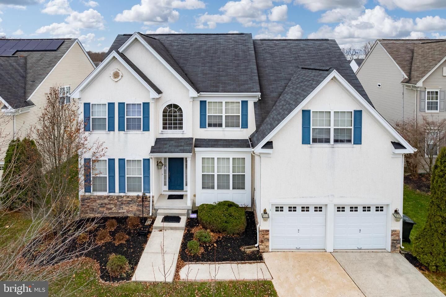 Property Photo:  1 Mayfield Road  NJ 08505 