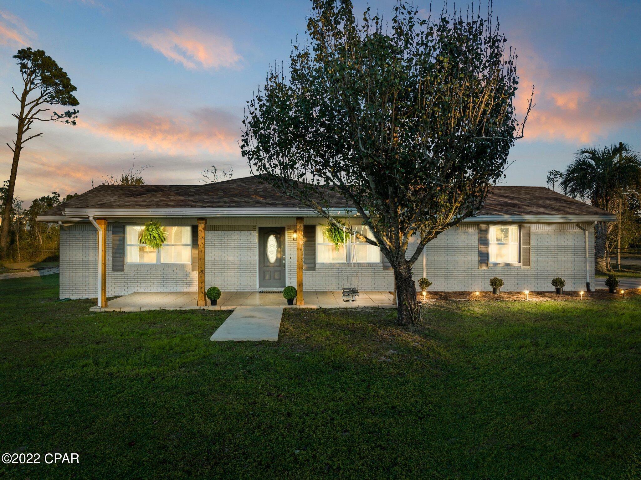 Property Photo:  2911 Fawn Road  FL 32409 