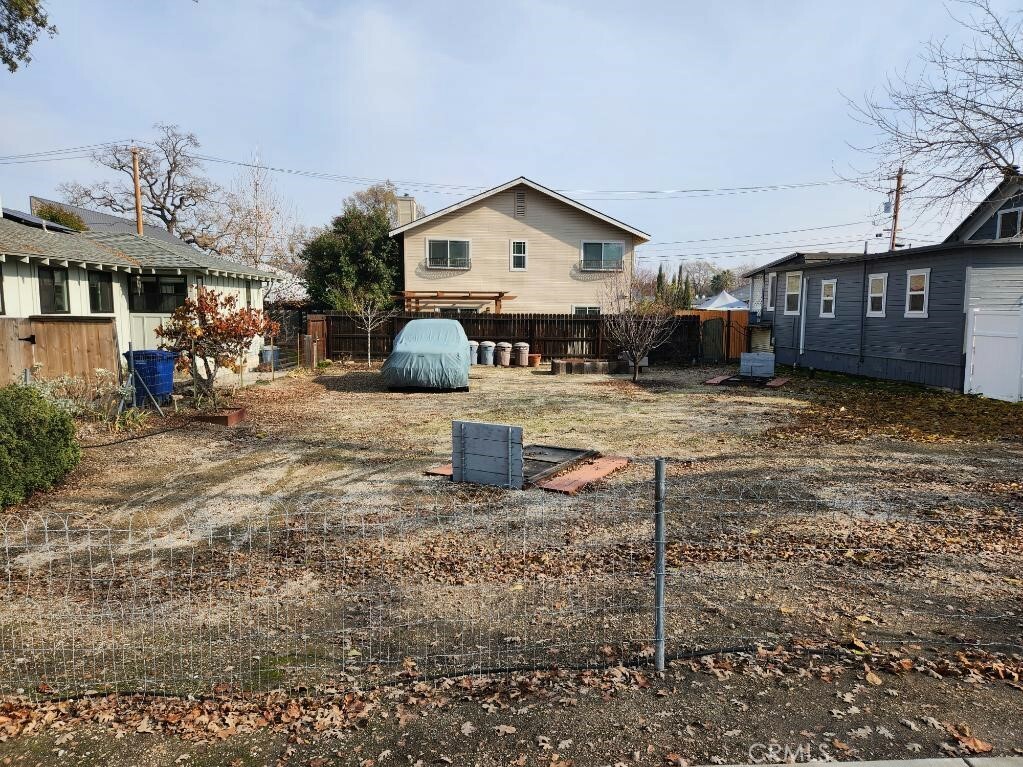 Property Photo:  1816 Oak Street  CA 93446 