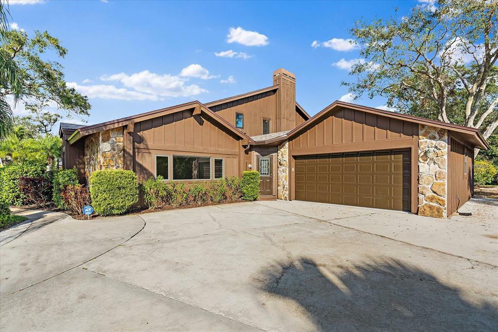 Property Photo: 5367 Dominica Circle FL 34233