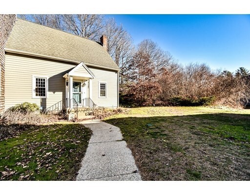 Property Photo:  465 Twin Lakes Dr 465  MA 02338 