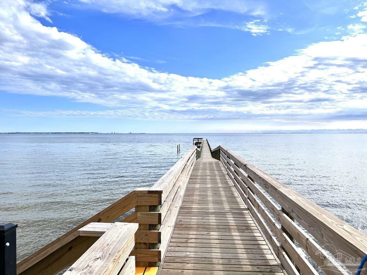 Property Photo:  825 Bayshore Dr 804  FL 32507 