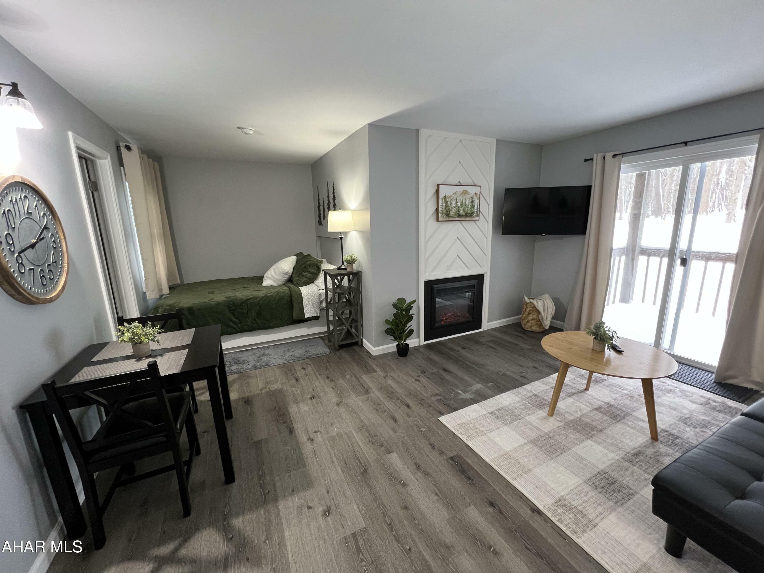 Property Photo: 215 E East Valley Point Lane C401 PA 16625