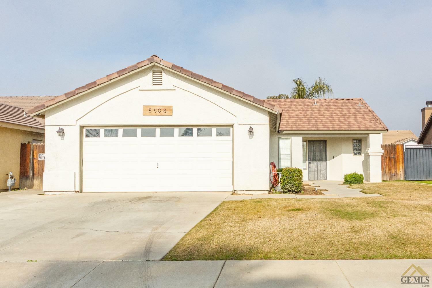 Property Photo:  8608 Cape Flattery Drive  CA 93312 