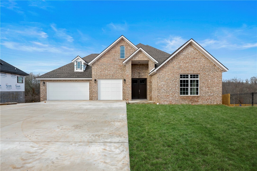 Property Photo: 211 Highland Road AR 72712