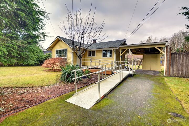 Property Photo: 5633 86th Place NE WA 98270
