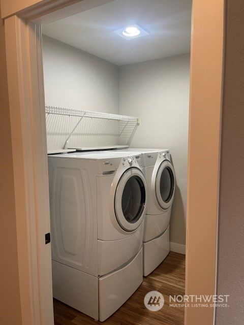 Property Photo:  5719 136th Place SE  WA 98208 