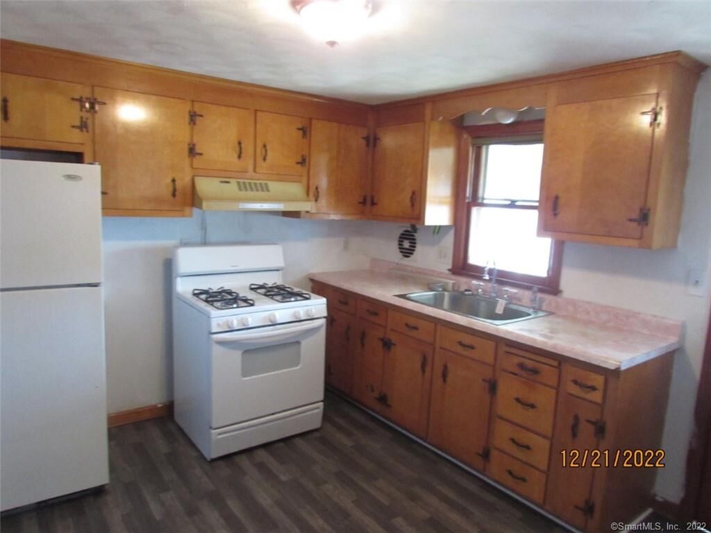 Property Photo: 22 School Street 2nd Fl CT 06052