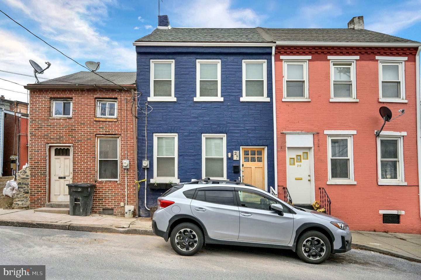 Property Photo: 27 Old Dorwart Street PA 17603