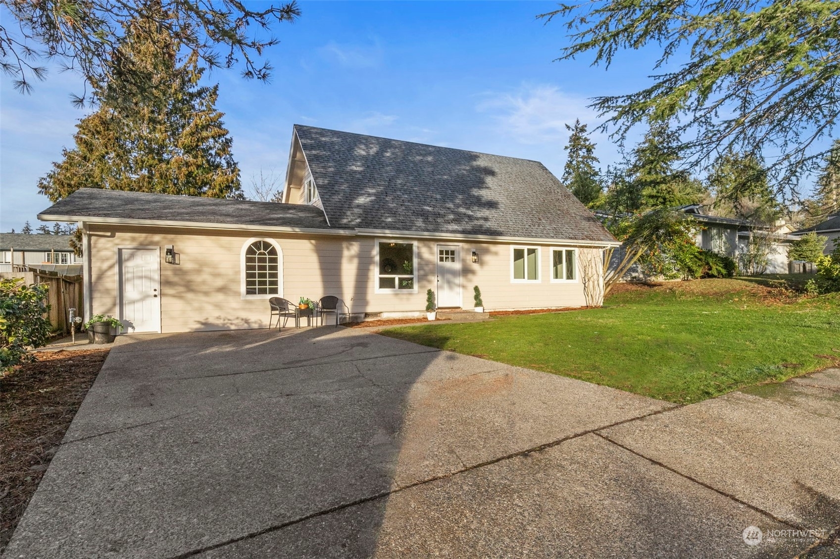 Property Photo: 1518 Clemens Street WA 98310