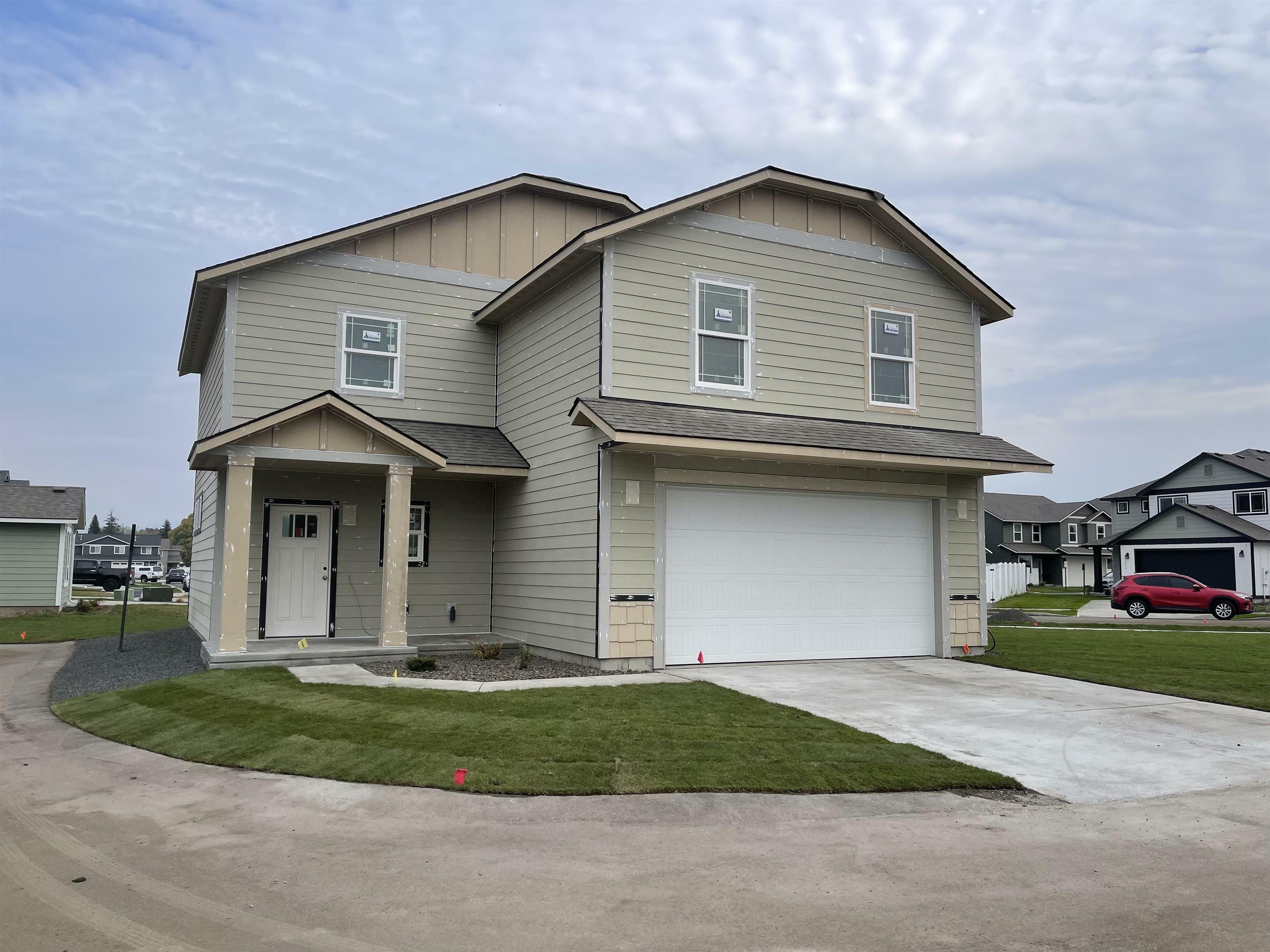 Property Photo: 1106 N Corbin Ln WA 99016