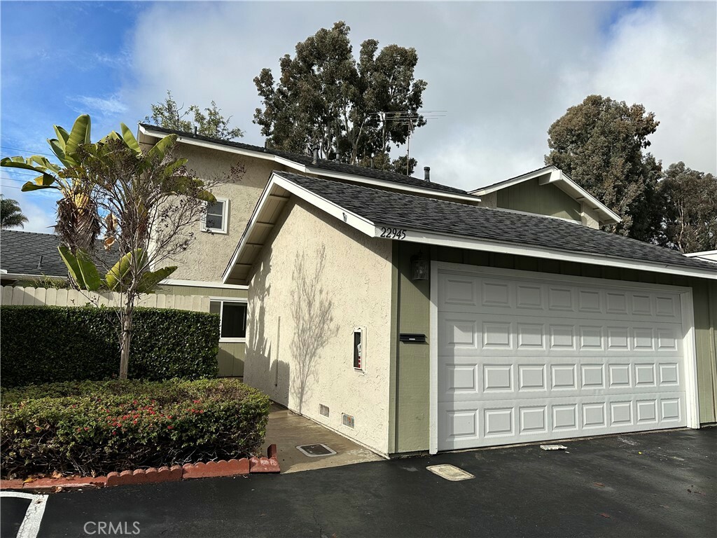 Property Photo:  22945 Leo Lane  CA 92630 