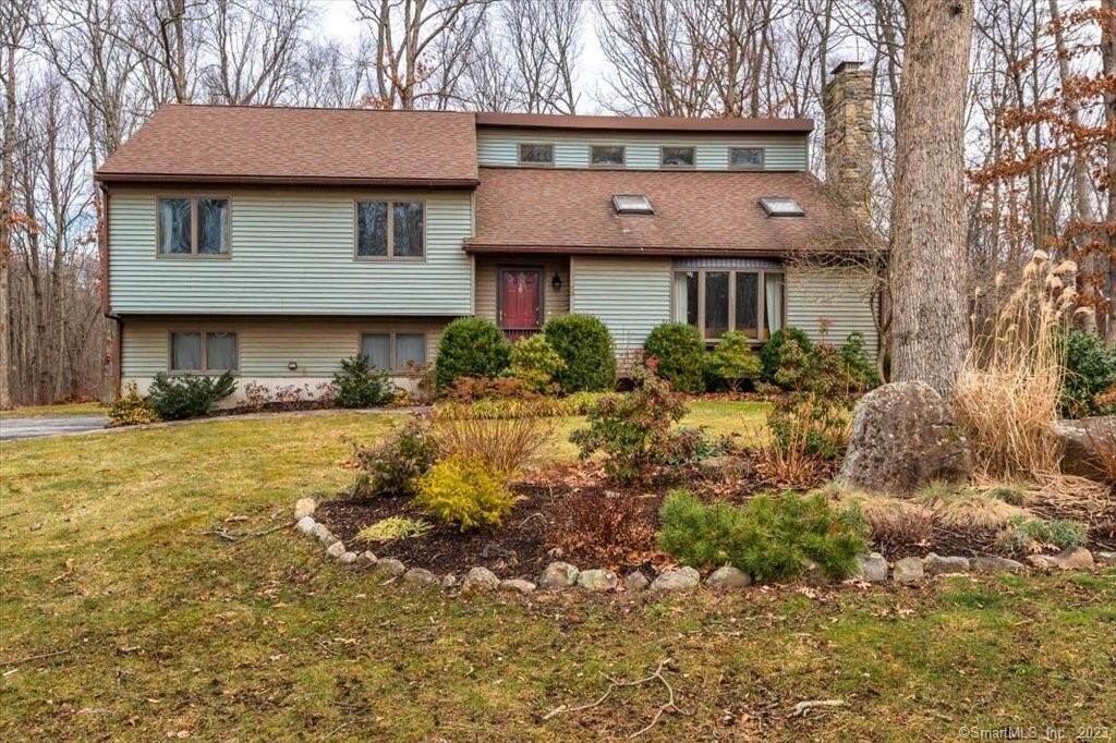 Property Photo:  85 Windrush Lane  CT 06232 