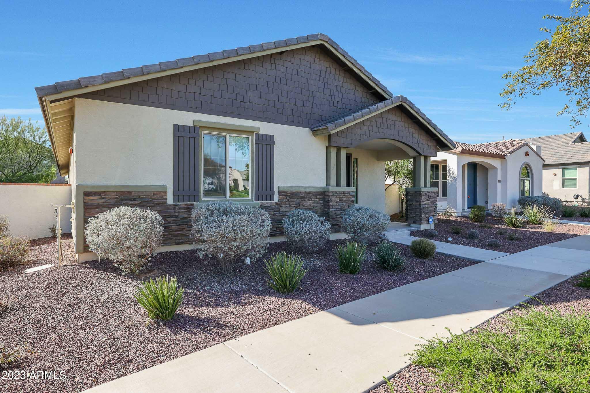 Property Photo:  2342 N Delaney Drive  AZ 85396 