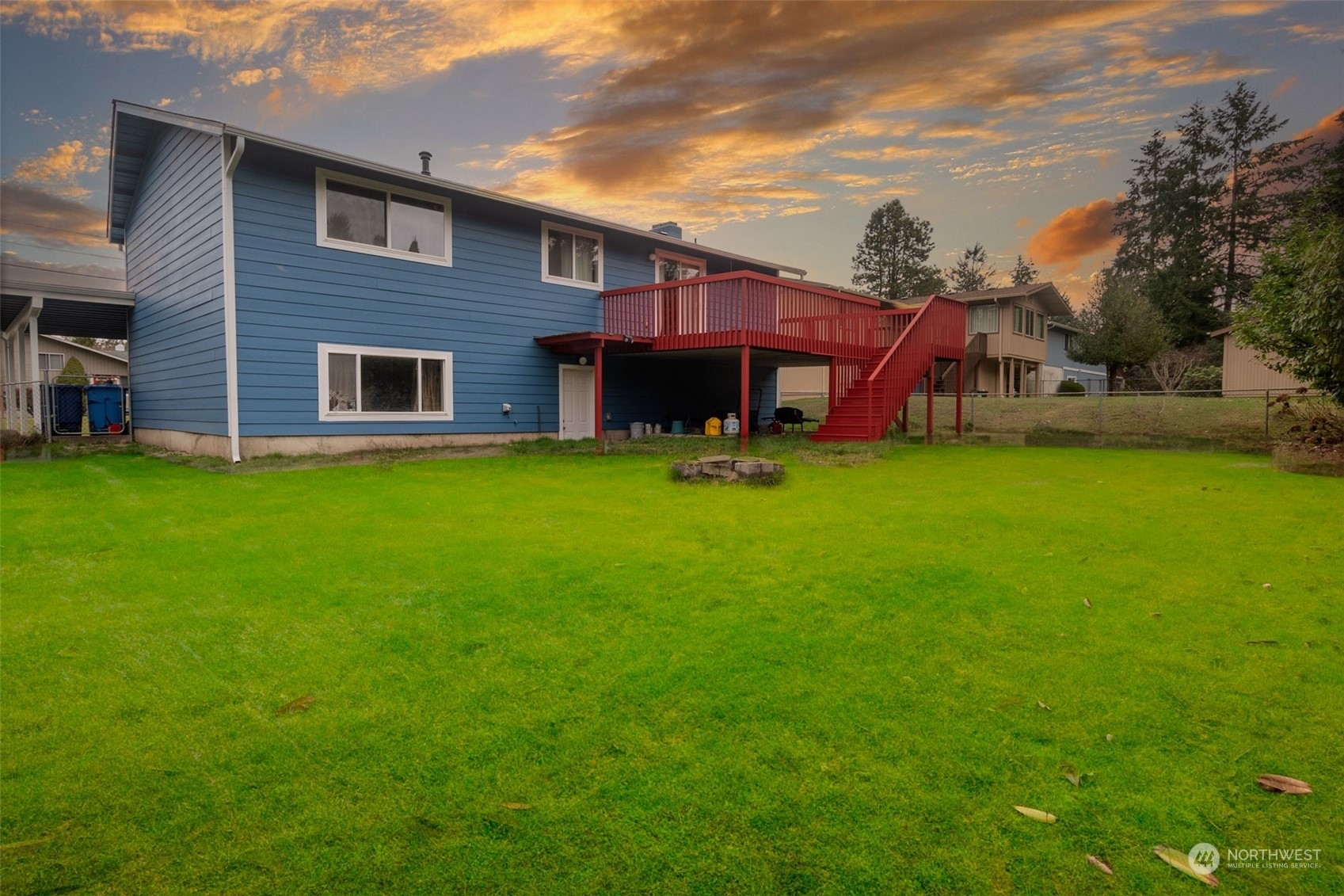 Property Photo:  2316 Oak Drive  WA 98388 