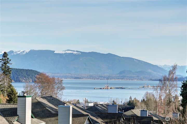 Property Photo: 2503 Creekside Lane WA 98221