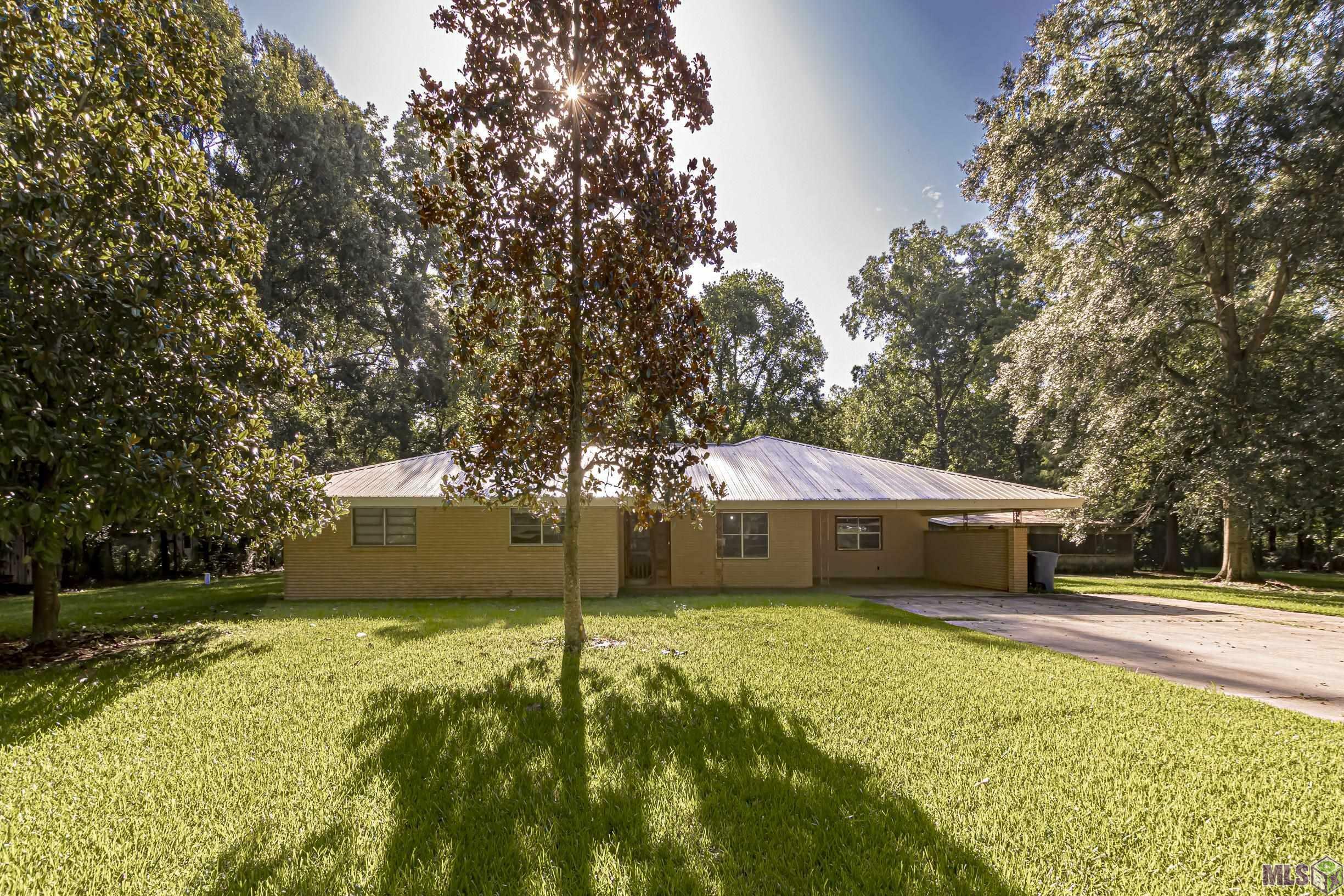 Property Photo: 4826 Rougon Rd LA 70767