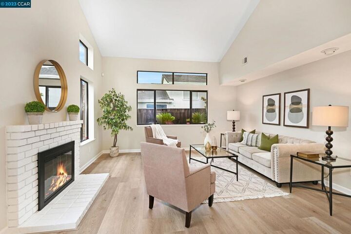 Property Photo:  35 San Vicente Ct  CA 94526 
