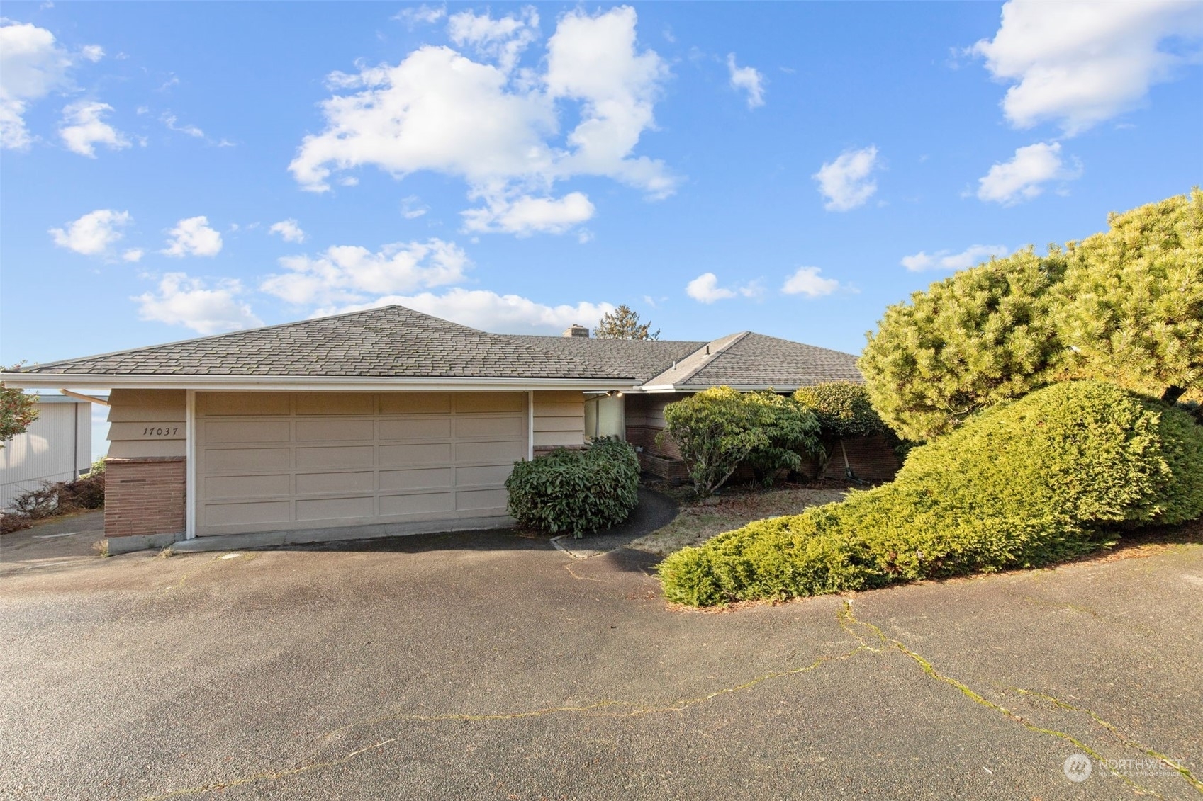 Property Photo:  17037 14th Avenue NW  WA 98177 